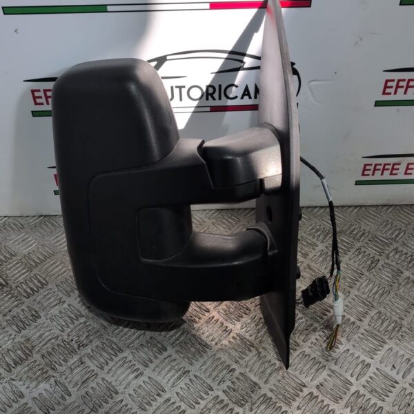 SPECCHIO SPECCHIETTO RETROVISORE DX DESTRO IVECO DAILY 35/C anno 2023