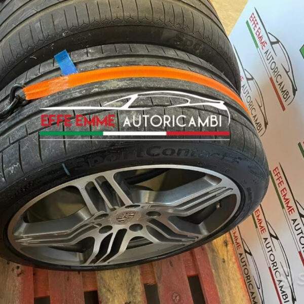 CERCHI E GOMME PORSCHE 997 996 19” NON ORIGINALI