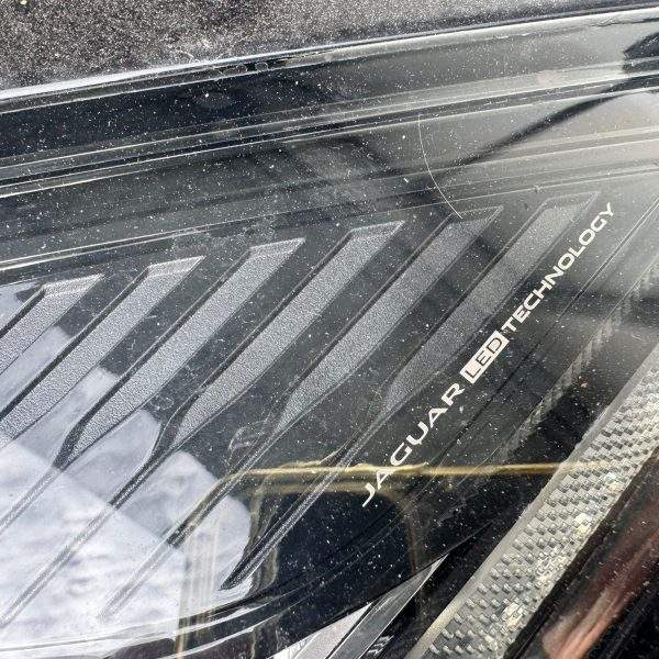 MUSO E AIRBAG JAGUAR EPACE FARI LED