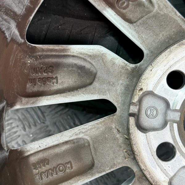 CERCHI E GOMME VOLKSWAGEN 205 60 16 CON 13000 km marca BRIDGESTONE