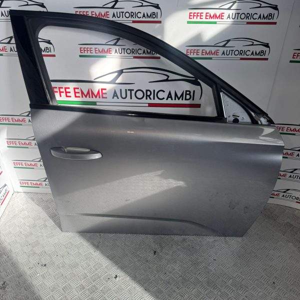 PORTA ANTERIORE DESTRA ARGENTO PEUGEOT 308 2023