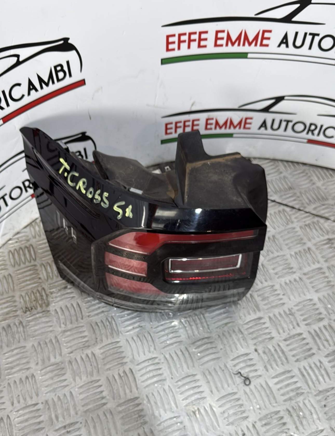 STOP ESTERNO SINISTRO VOLKSWAGEN T CROSS