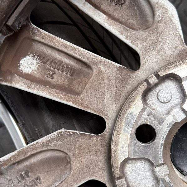 CERCHI E GOMME VOLKSWAGEN 205 60 16 CON 13000 km marca BRIDGESTONE