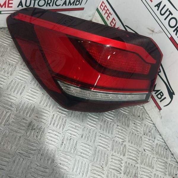 STOP ESTERNO SINISTRO BMW F48