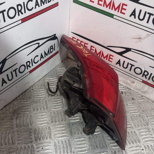 STOP DESTRO ESTERNO VOLKSWAGEN TROC T ROC