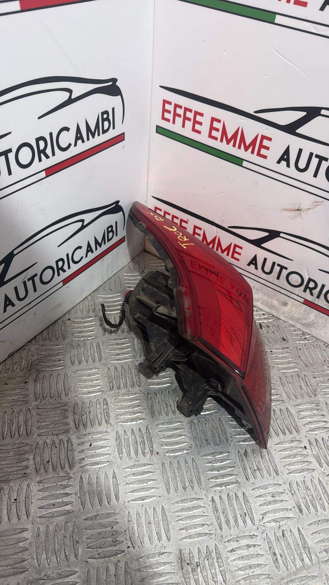 STOP DESTRO ESTERNO VOLKSWAGEN TROC T ROC