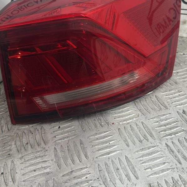 STOP DESTRO ESTERNO VOLKSWAGEN TROC T ROC