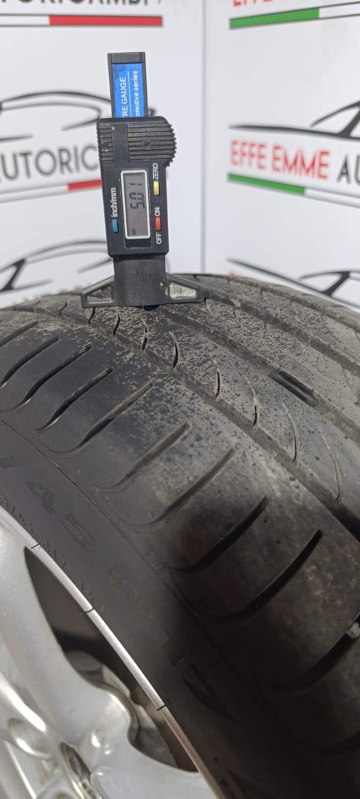 CERCHI E GOMME MINI COOPER SERIE F 225 45 17 DOT 02/25 GOMME AL 50%