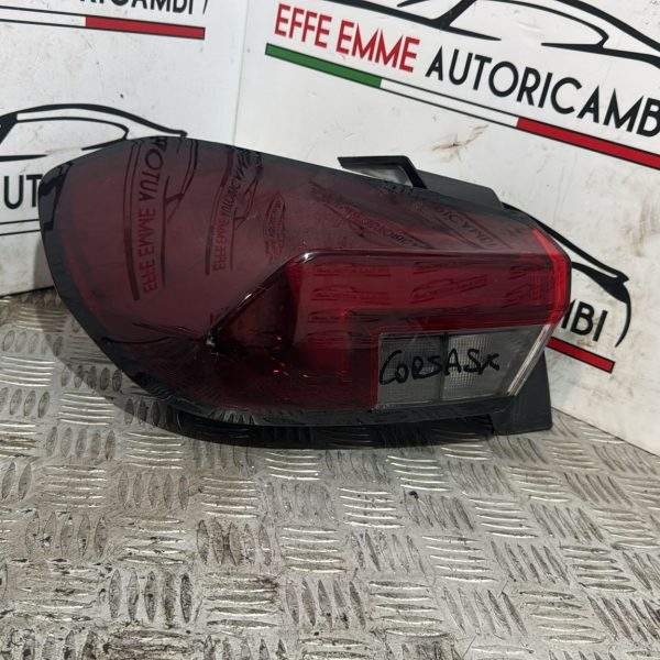 STOP ESTERNO SINISTRO SX OPEL CORSA F