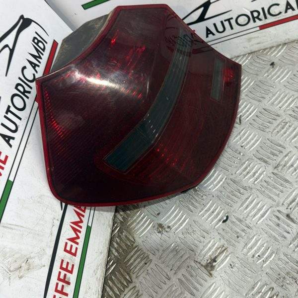 STOP ESTERNO SINISTRO SERIE 1 E81 3 porte MSPORT