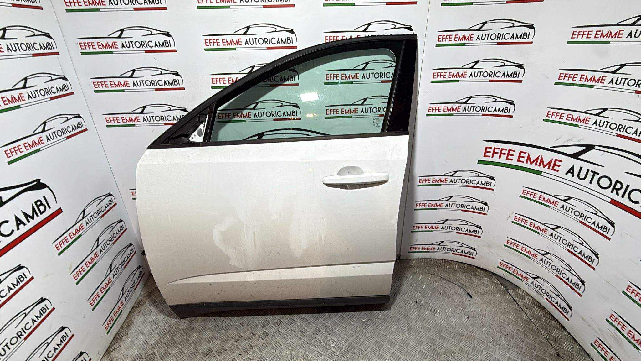PORTA PORTIERA SPORTELLO JAGUAR E-PACE EPACE ANTERIORE SX SINISTRO