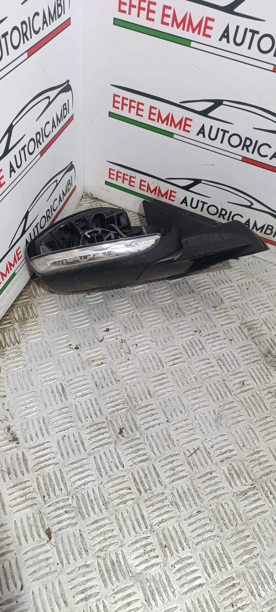 SPECCHIETTO SINISTRO OPEL CORSA F 1.5 HDI SIGLA YH01 8 PIN