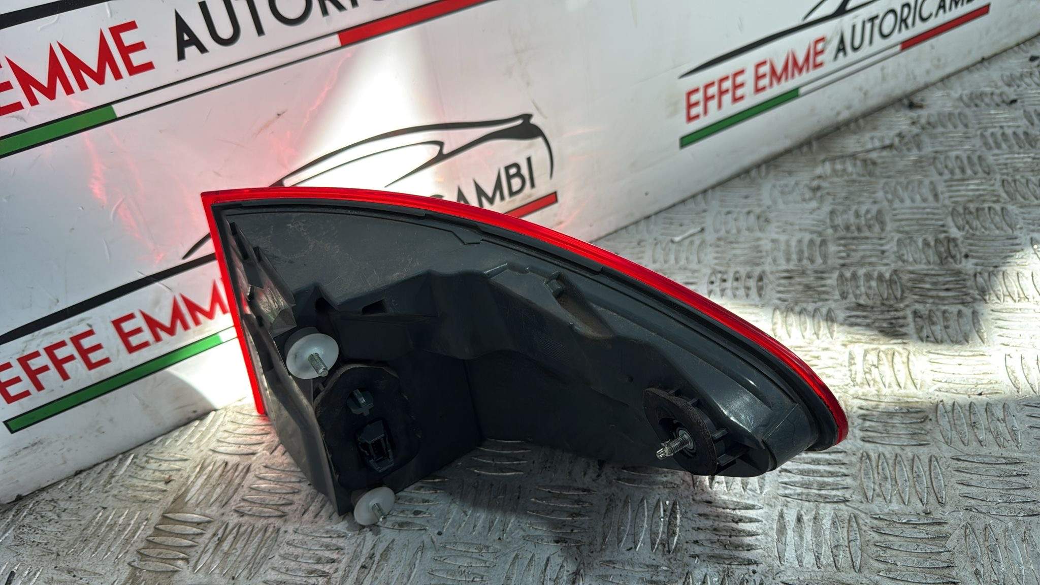 STOP ESTERNO SINISTRO SX BMW F11
