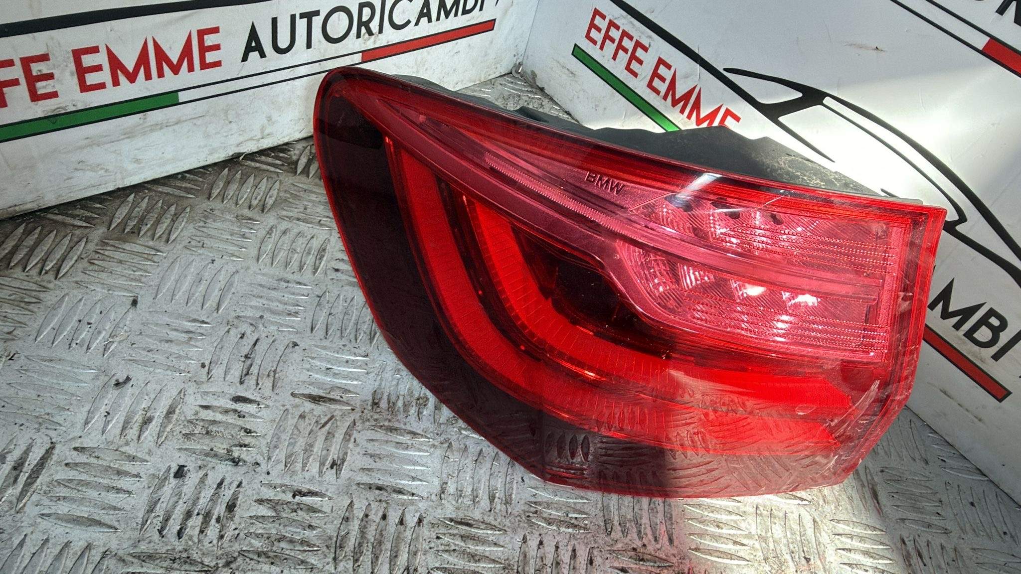 STOP ESTERNO SINISTRO SX BMW F11