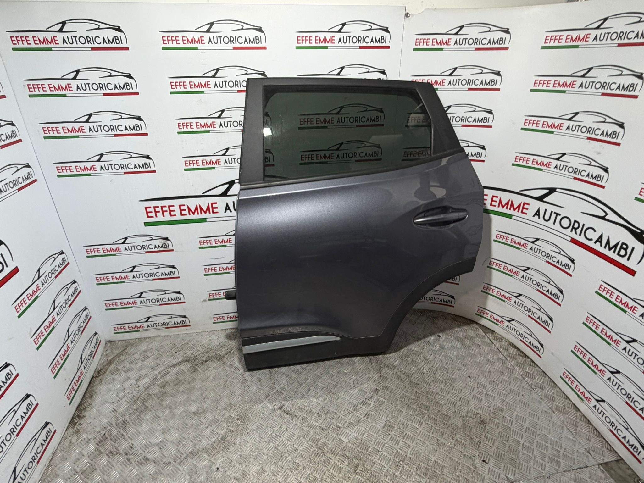 PORTA POSTERIORE SINISTRA SX DR 5.0 2024 COLORE ANTRACITE