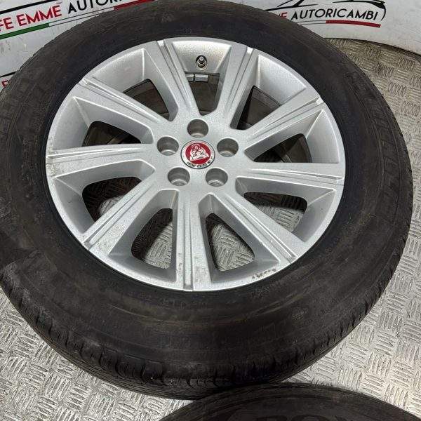 CERCHI E GOMME JAGUAR 235 60 18 DOT 12/23 8JX18 h45