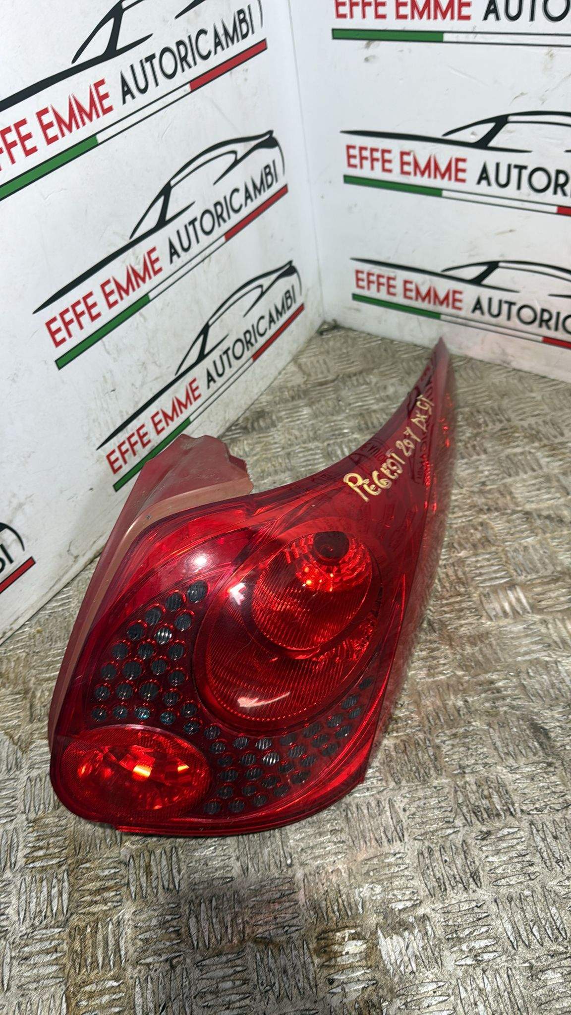 Stop destro Peugeot 207 sw station wagon
