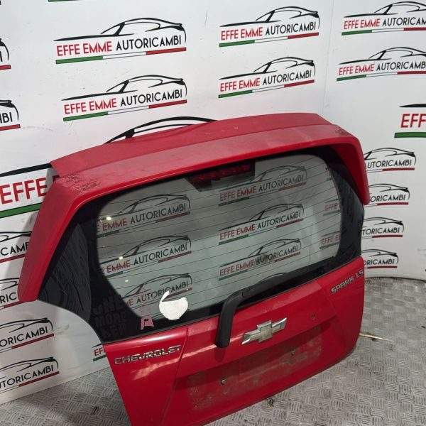 PORTELLONE POSTERIORE CHEVROLET SPARK COLORE ROSSO