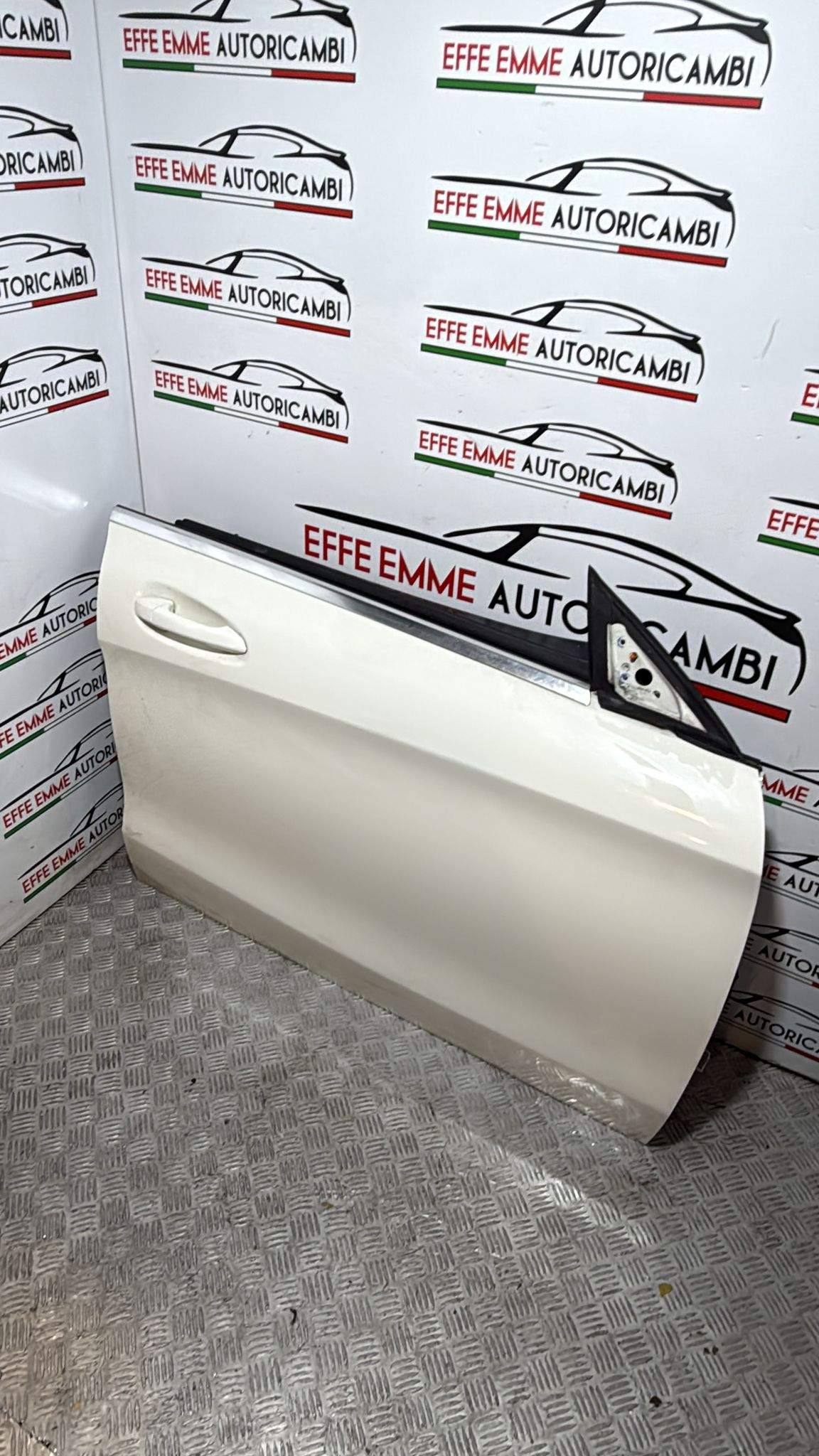 PORTA PORTIERA SPORTELLO ANTERIORE DESTRA DX MERCEDES CLA W117 COLORE BIANCO