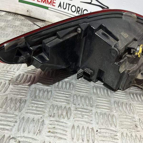 STOP ESTERNO DESTRO DX BMW F40