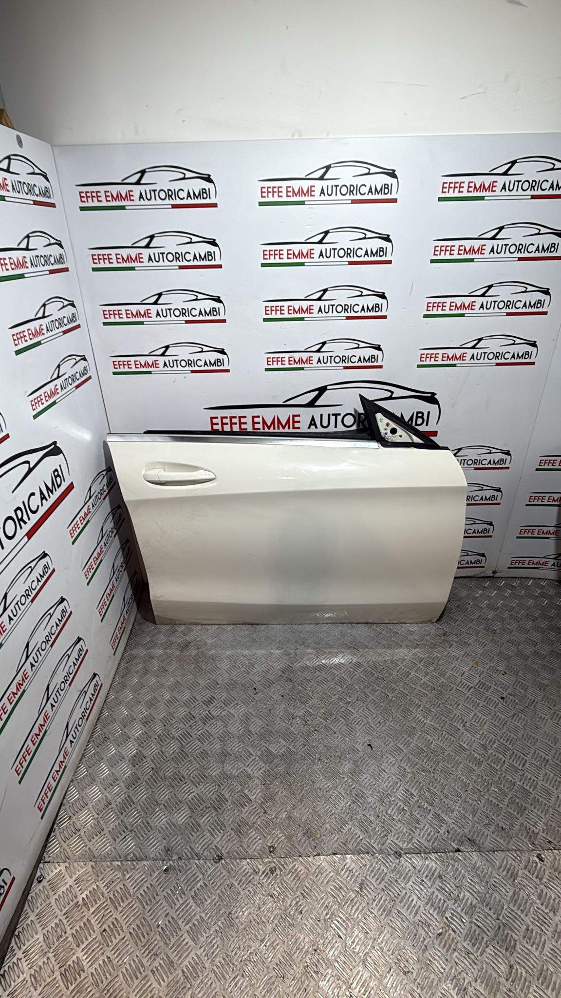 PORTA PORTIERA SPORTELLO ANTERIORE DESTRA DX MERCEDES CLA W117 COLORE BIANCO