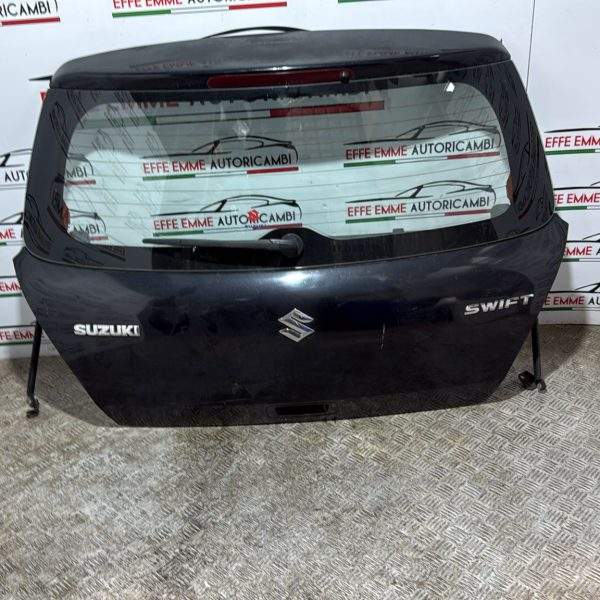 PORTELLONE SUZUKI SWIFT 3 SERIE COLORE NERO COMPLETO DI LUNOTTO TERGICRISTALLO