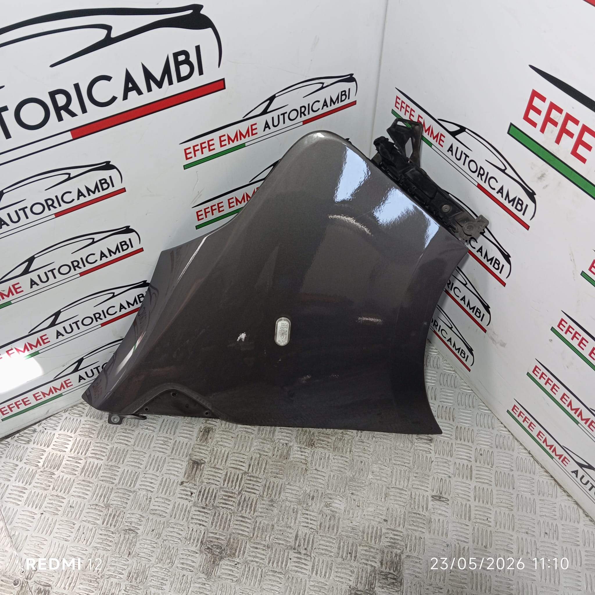 PARAFANGO DESTRO RENAULT TRAFIC ORIGINALE COLORE ANTRACITE