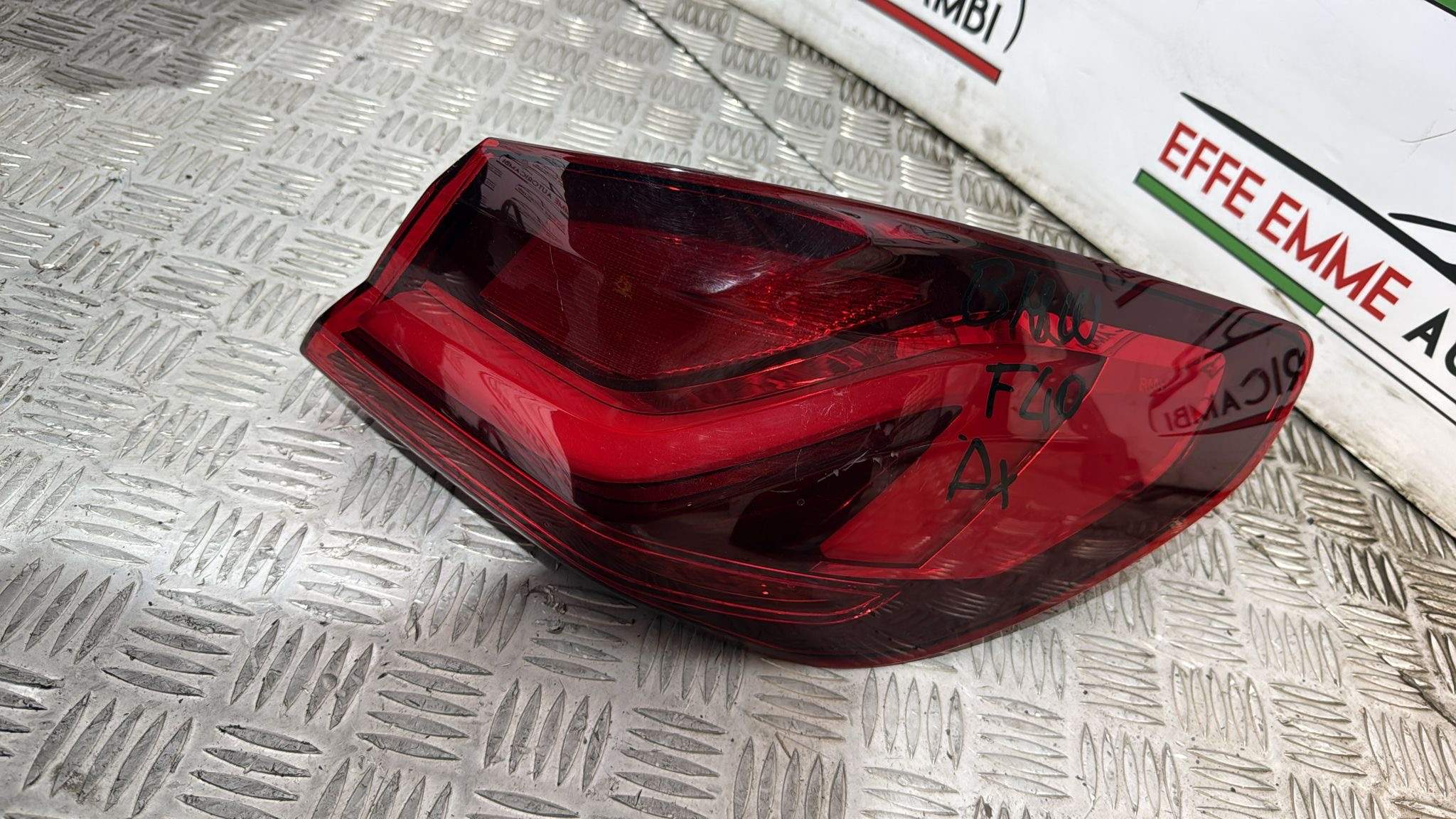 STOP ESTERNO DESTRO DX BMW F40