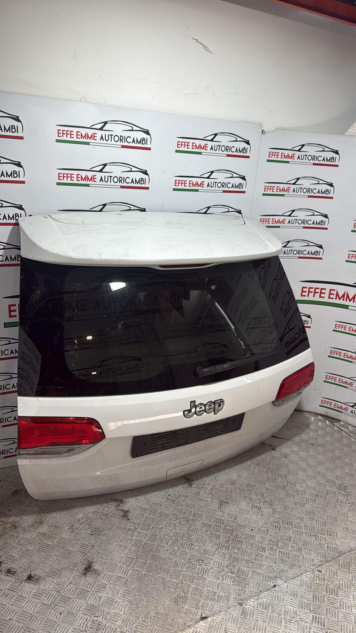 PORTELLONE POSTERIORE JEEP GRAN CHEROKEE 2019 4 SERIE COLORE BIANCO