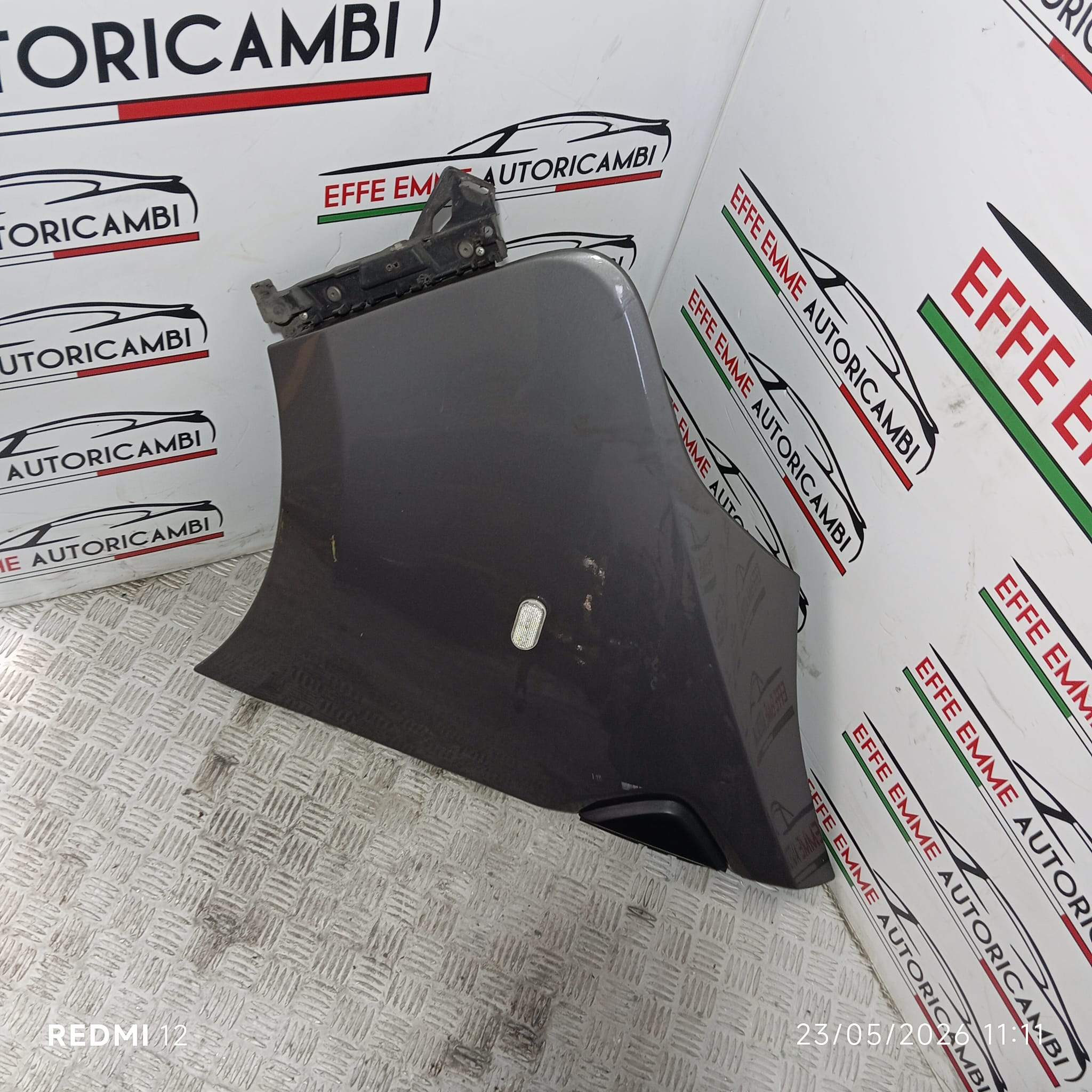 PARAFANGO DESTRO RENAULT TRAFIC ORIGINALE COLORE ANTRACITE
