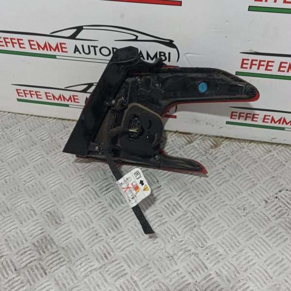 STOP ESTERNO SINISTRO SX PEUGEOT 2008