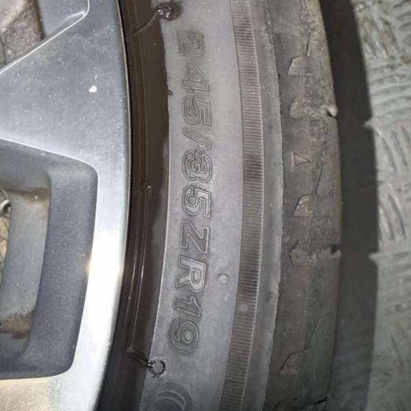 1 Pz CERCHIO IN LEGA CON GOMMA AUDI RS3  POSTERIORE misura 245/35/19