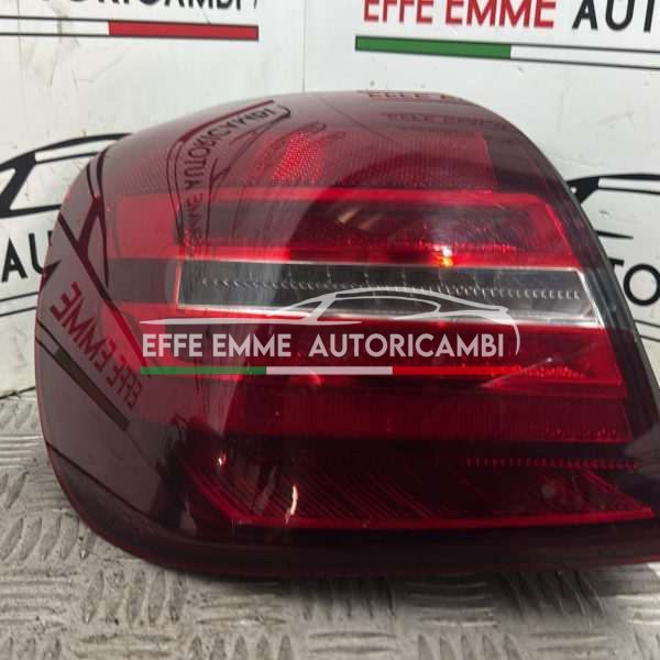 STOP ESTERNO SINISTRO SX MERCEDES GLA X156