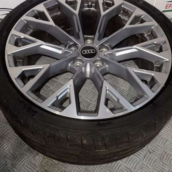 1 PZ CERCHIO IN LEGA CON GOMMA AUDI RS3  ANTERIORE 1 gomma misura 265/30/19