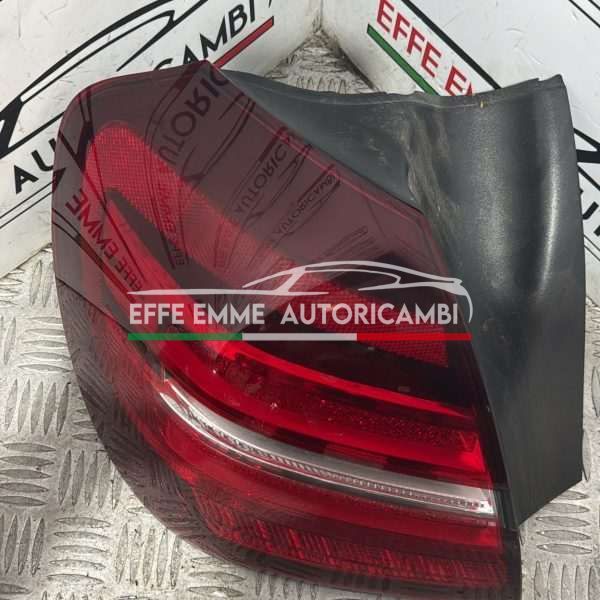 STOP ESTERNO SINISTRO SX MERCEDES GLA X156