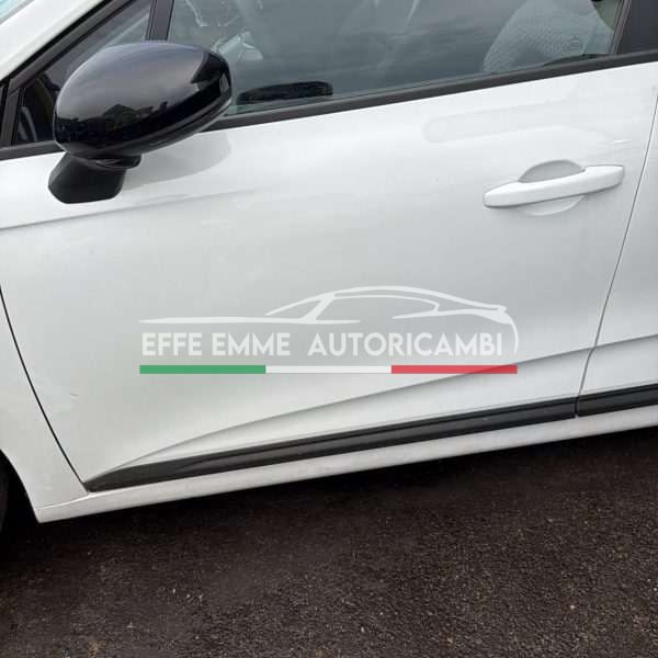 Porta portiera sportello anteriore sinistra, Renault Clio 5 colore bianco